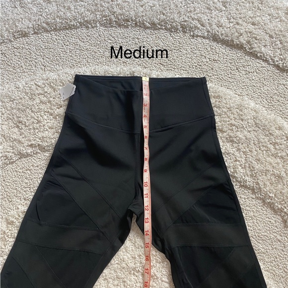 Black leggings fitness small and medium NWT - Picture 7 of 7